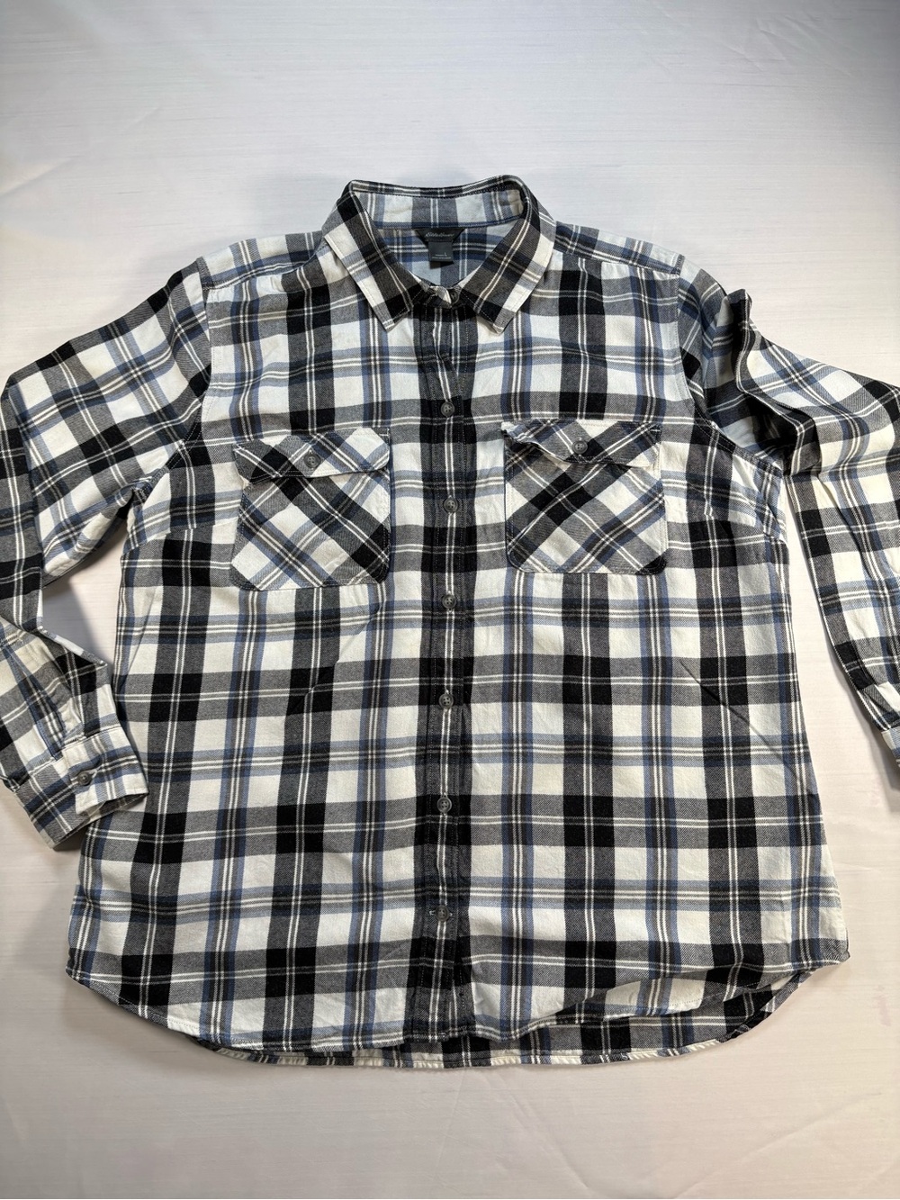 Eddie Bauer Womens Large Plaid Flannel Shirt Blue Black White Button Up L - Picture 2 of 9